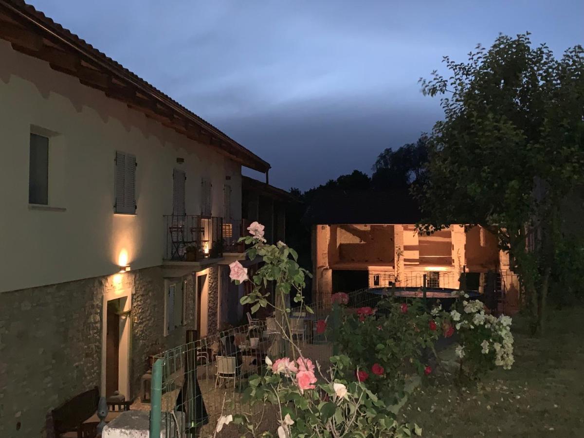 La Luce Delle Colline Bed & Breakfast Serravalle delle Langhe ภายนอก รูปภาพ