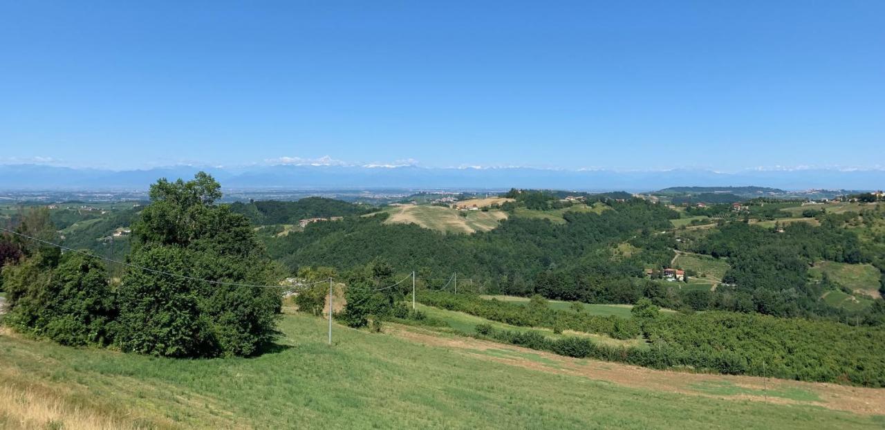 La Luce Delle Colline Bed & Breakfast Serravalle delle Langhe ภายนอก รูปภาพ