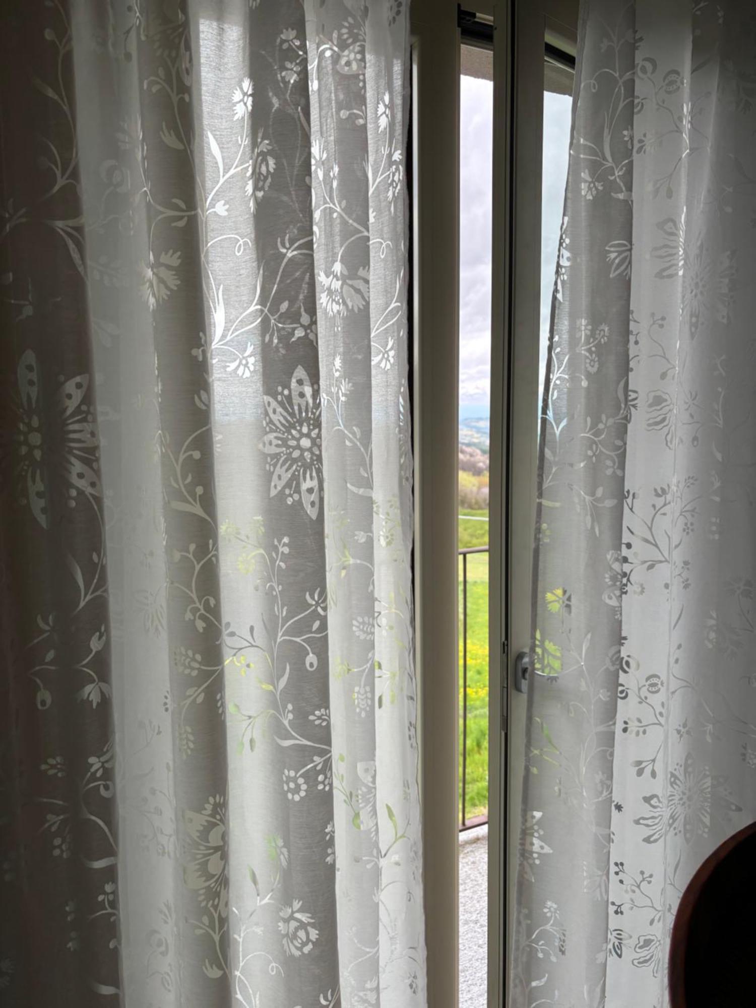 La Luce Delle Colline Bed & Breakfast Serravalle delle Langhe ภายนอก รูปภาพ